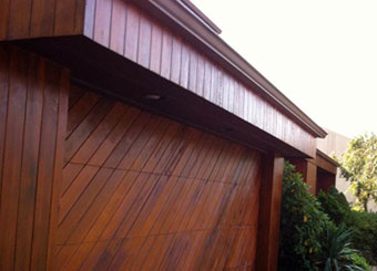 House Staining Long Island